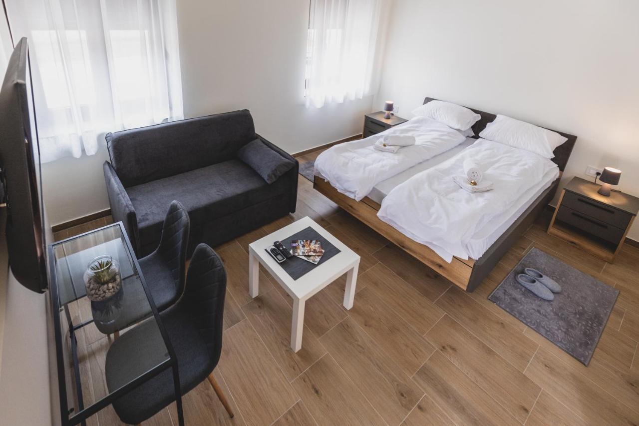 Vila Guliver Palic Bagian luar foto